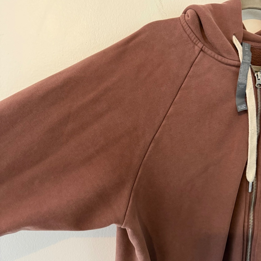 Vuori women's Restore Hoodie in Sedona Brown oversized size medium - Picture 5 of 11